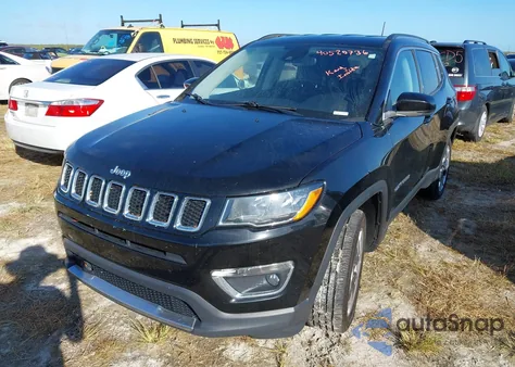 2021 Jeep Compass Limited 4X4 z USA, uszkodzony, nr VIN 3C4NJDCB2MT517753